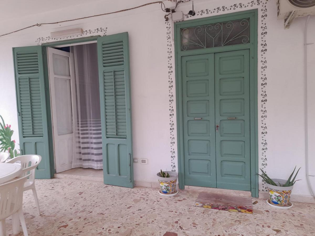 Casa Vacanze Ciccine คาปาชิ ภายนอก รูปภาพ