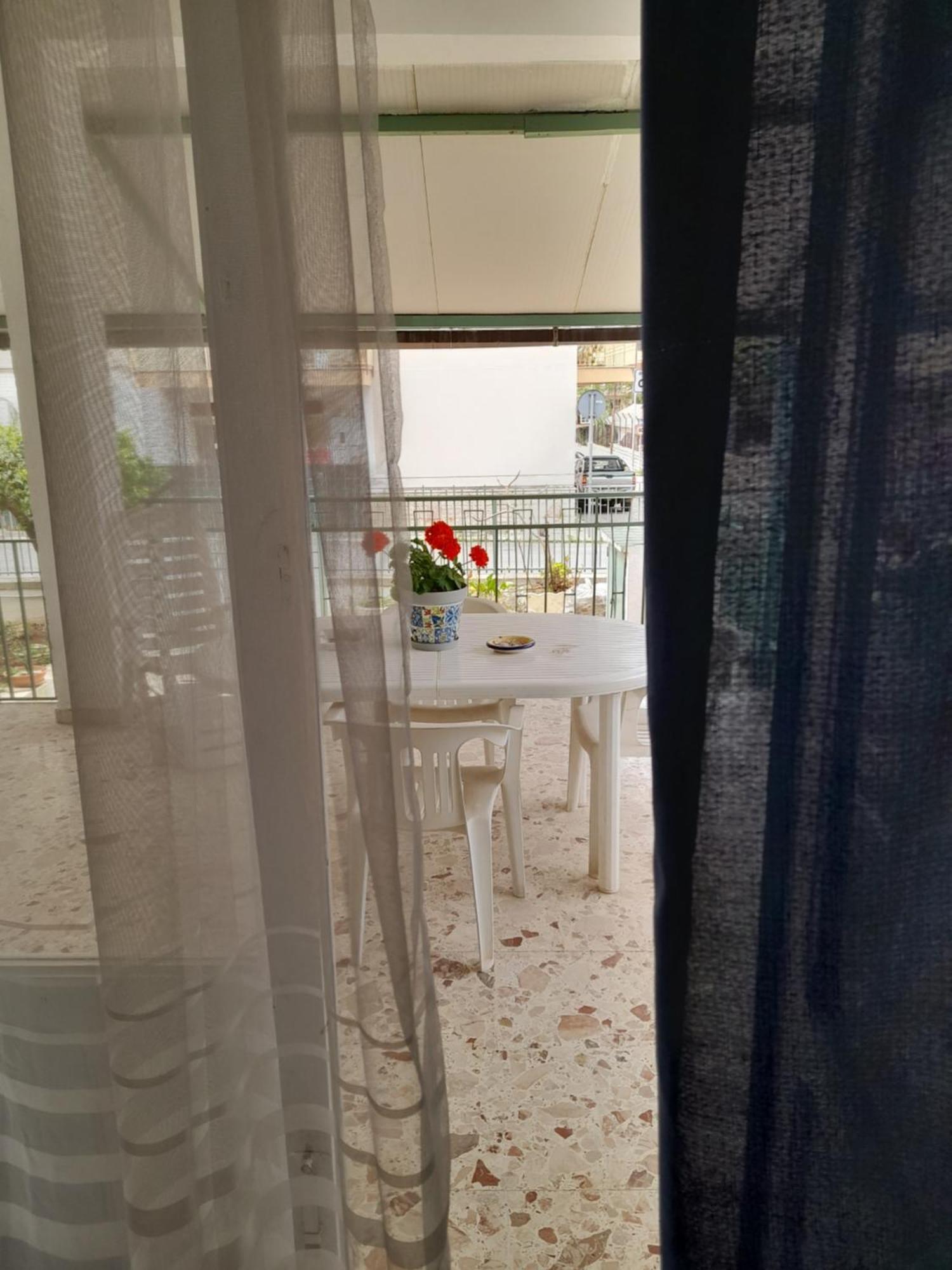 Casa Vacanze Ciccine คาปาชิ ภายนอก รูปภาพ